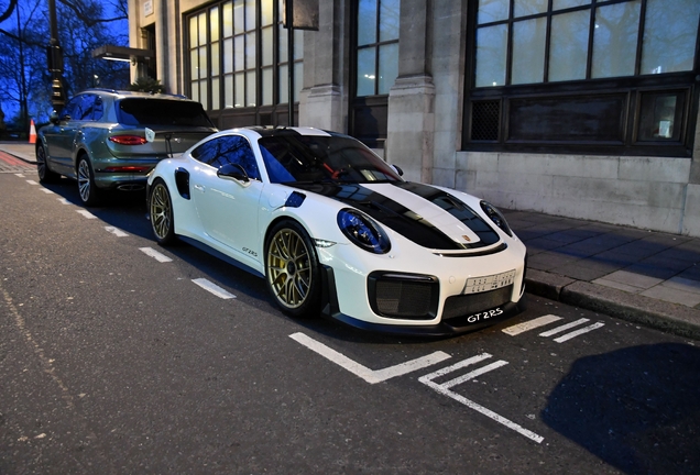 Porsche 991 GT2 RS Weissach Package