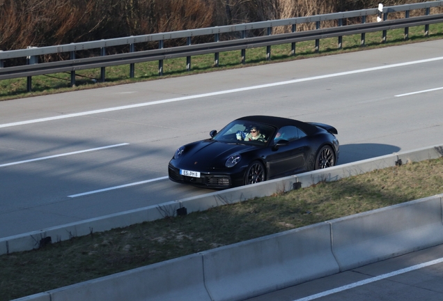 Porsche 992 Carrera S Cabriolet