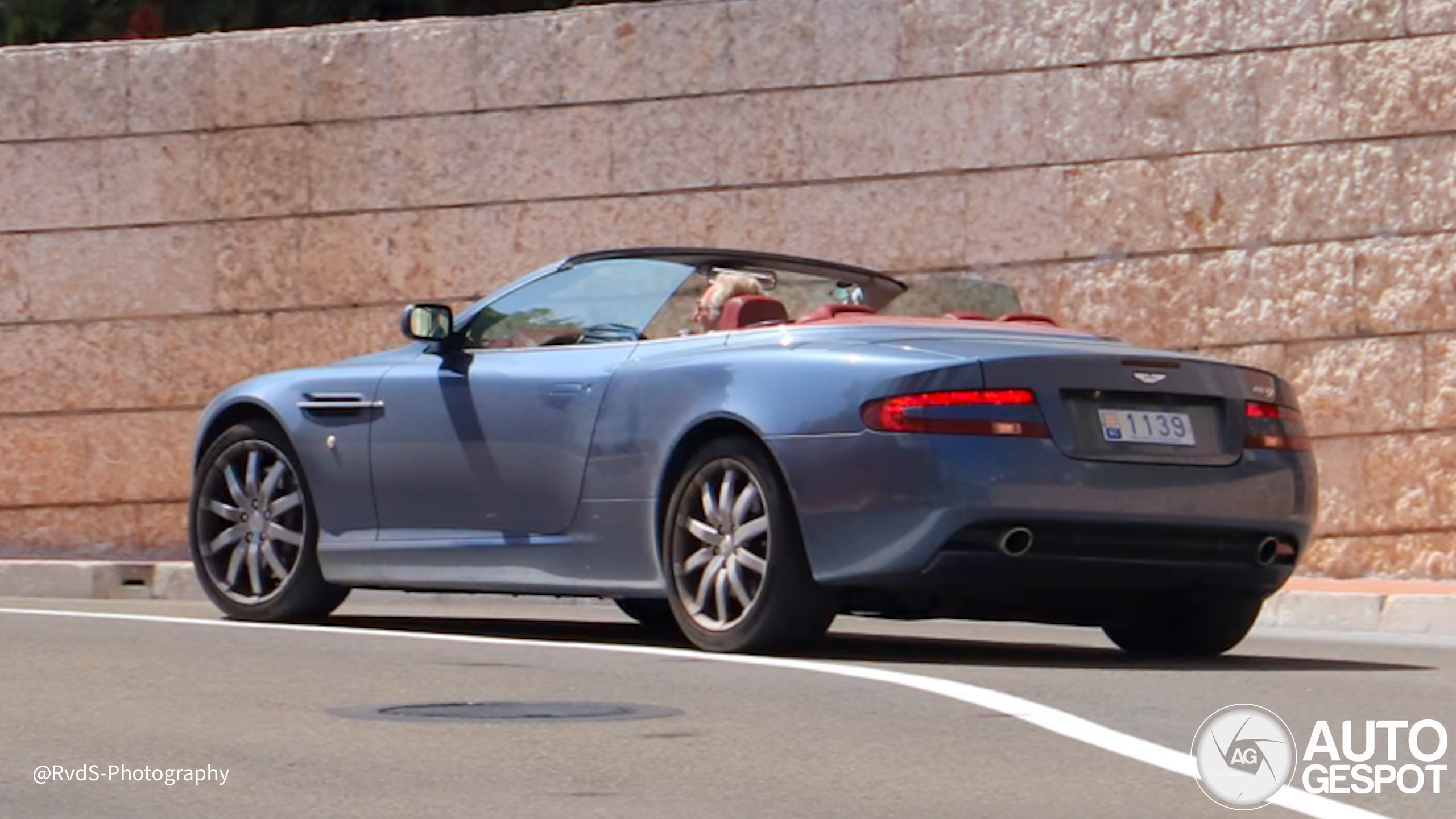 Aston Martin DB9 Volante