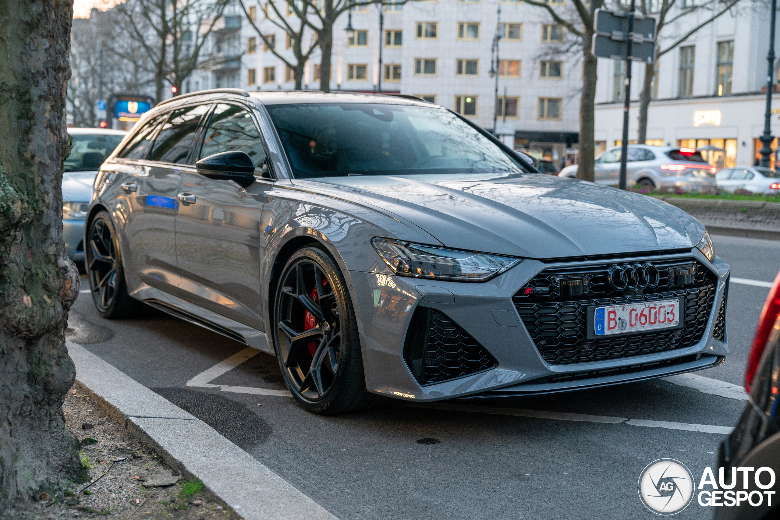 Audi RS6 Avant C8