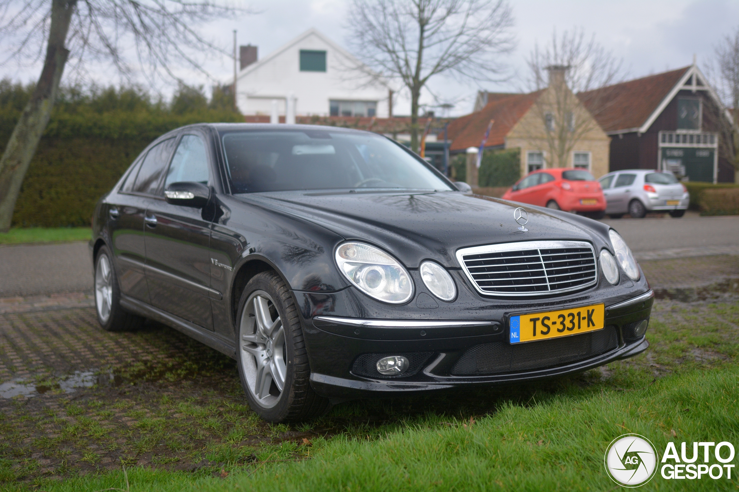 Mercedes-Benz E 55 AMG