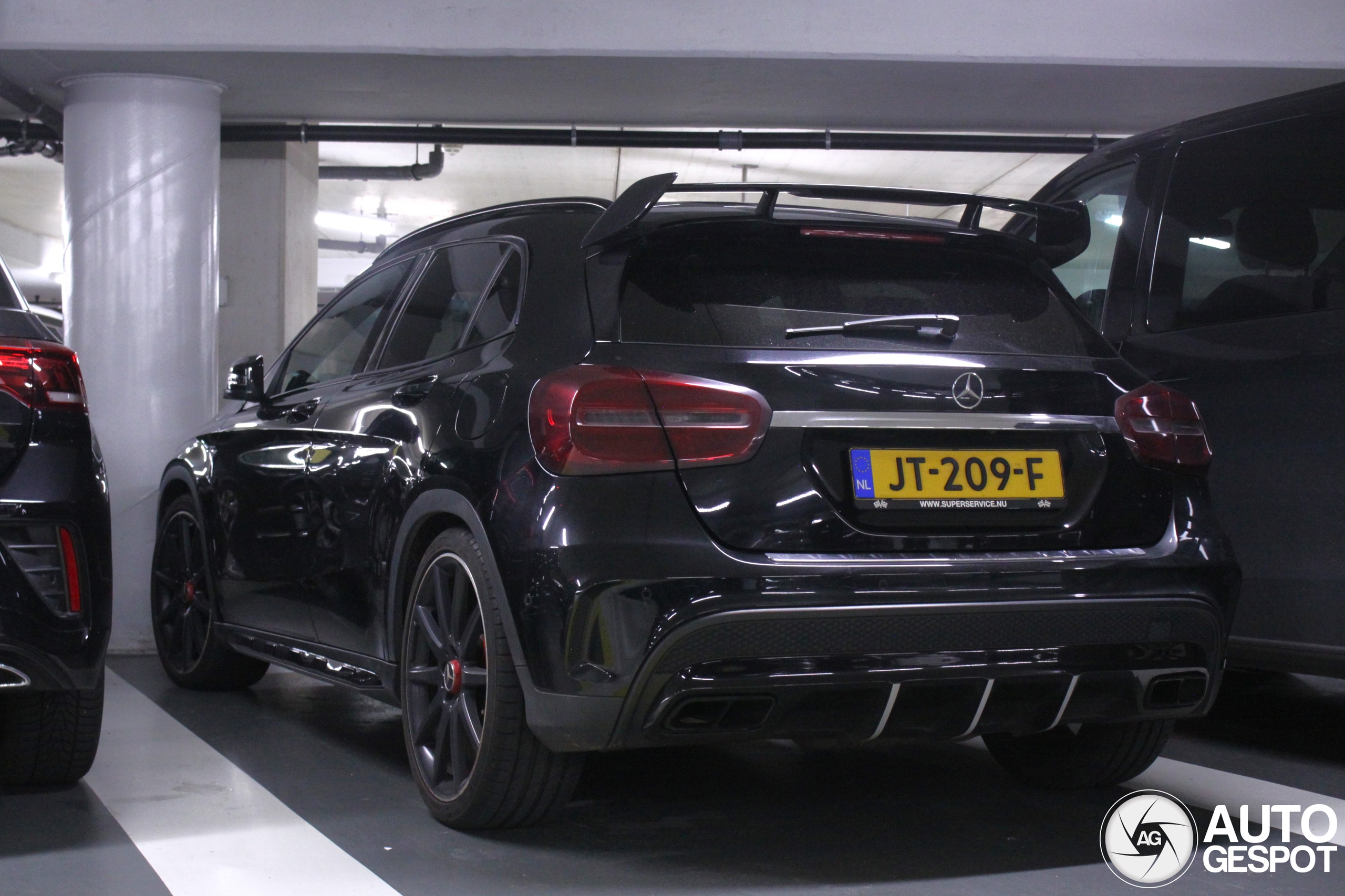 Mercedes-Benz GLA 45 AMG X156