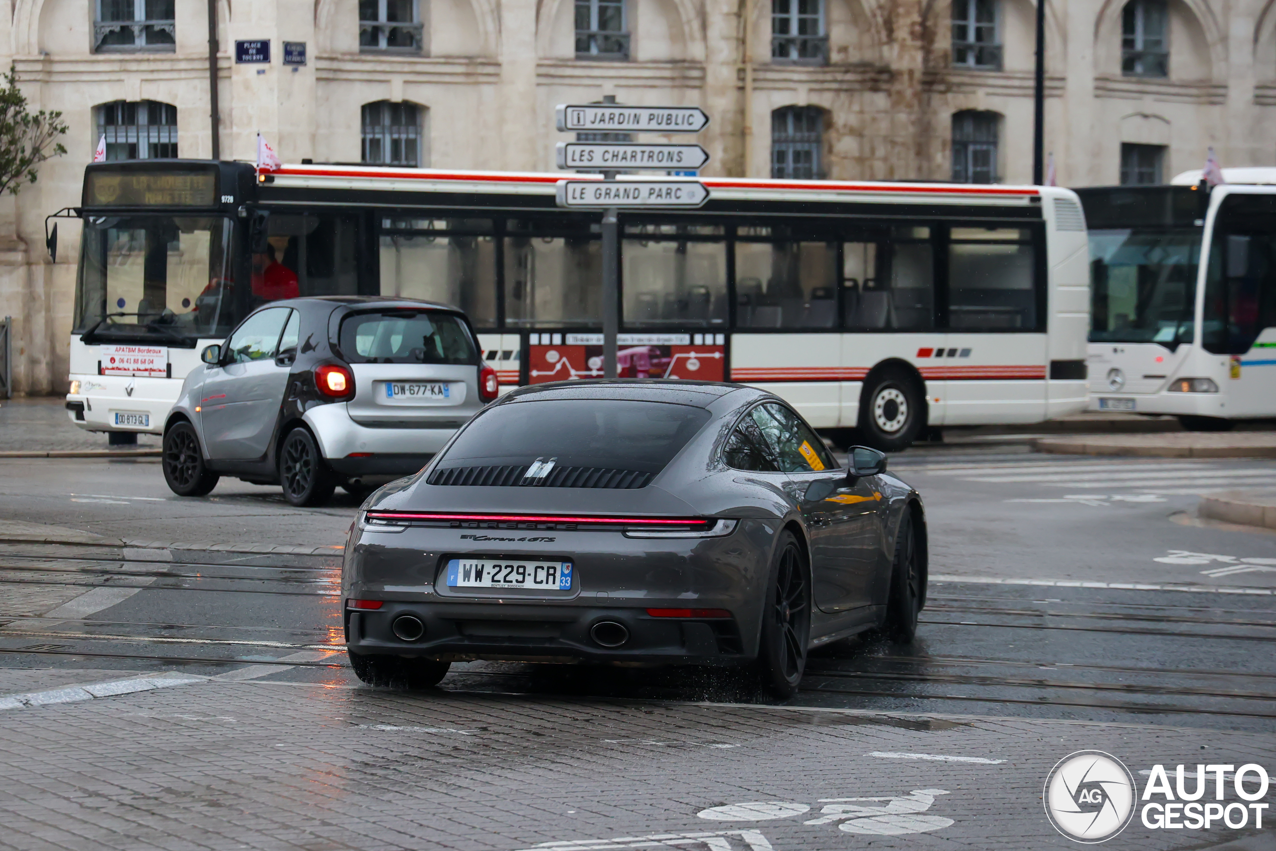 Porsche 992 Carrera 4 GTS