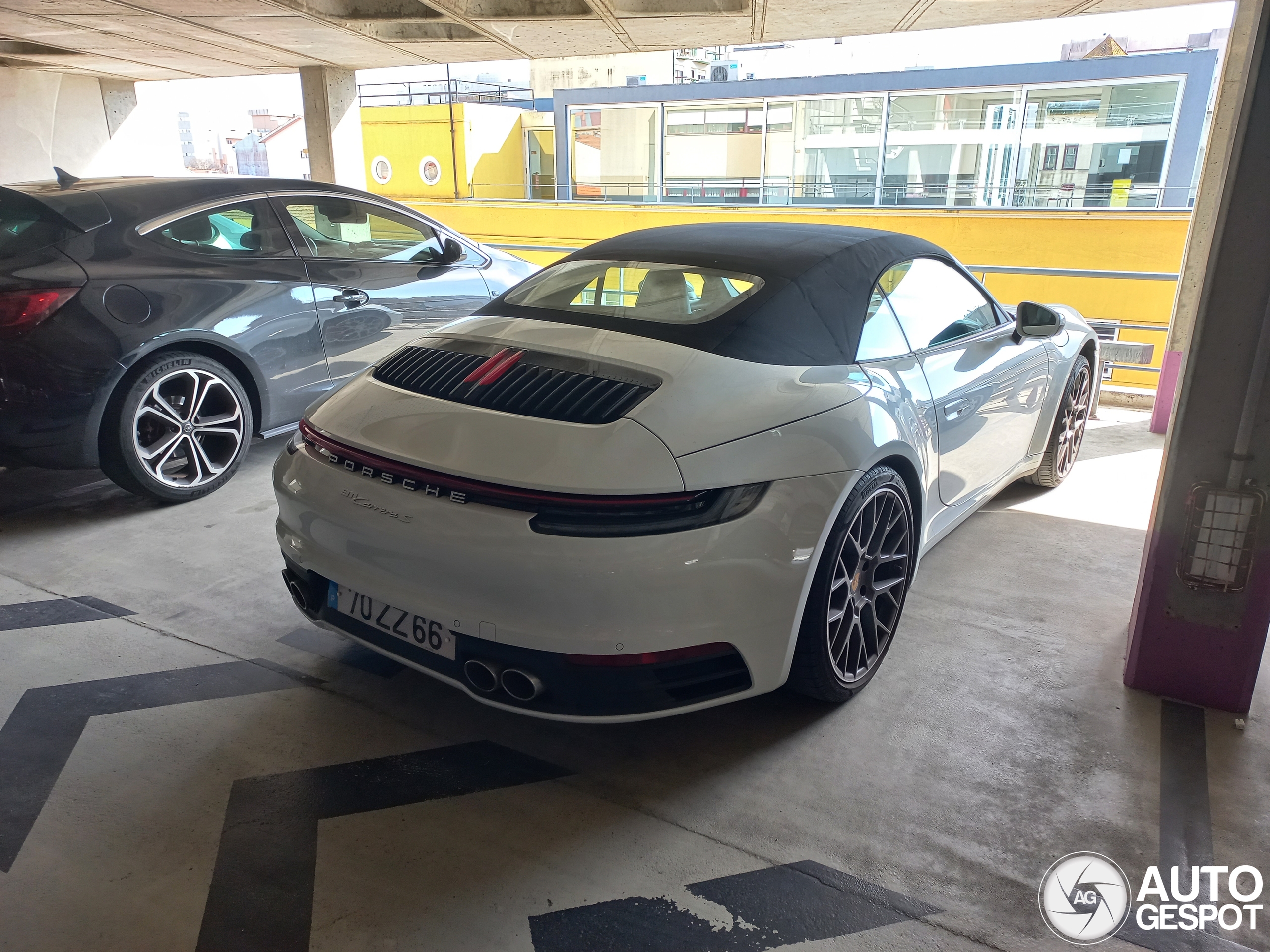 Porsche 992 Carrera S Cabriolet