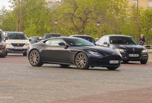 Aston Martin DB11 V8