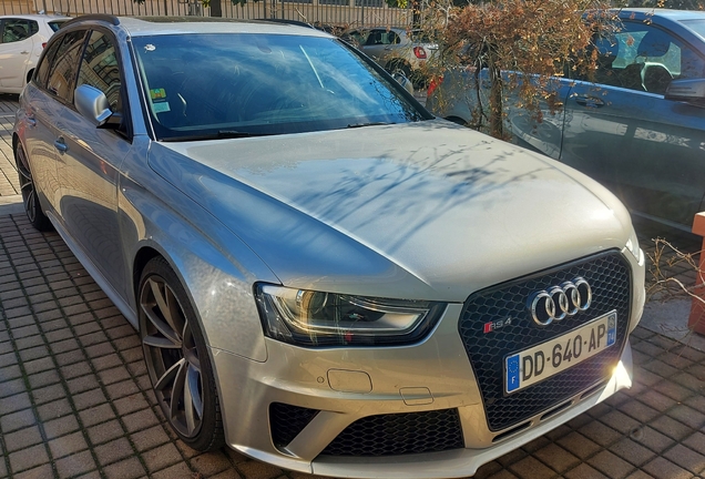 Audi RS4 Avant B8