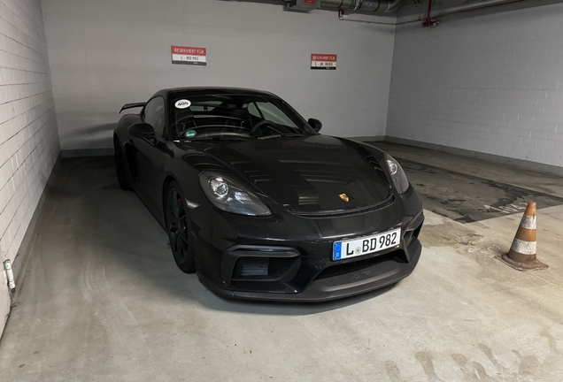 Porsche 718 Cayman GT4