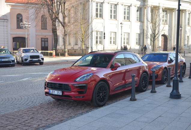 Porsche 95B Macan GTS