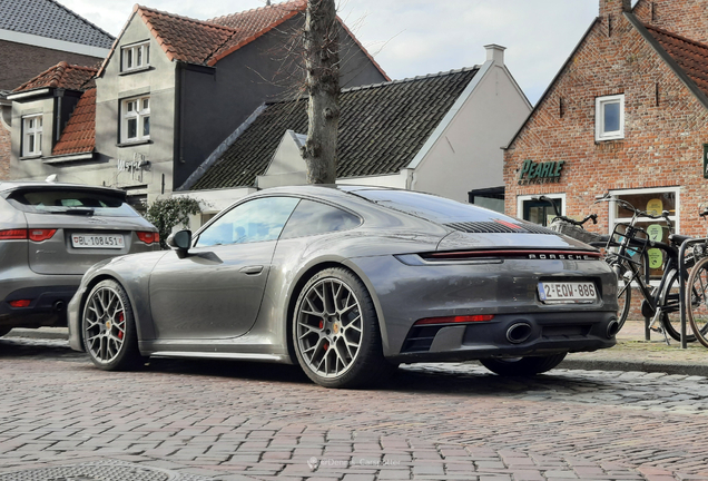 Porsche 992 Carrera 4S