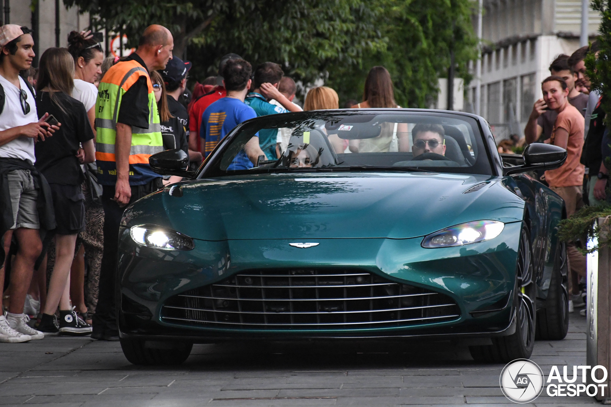 Aston Martin V8 Vantage Formula 1 Edition Roadster