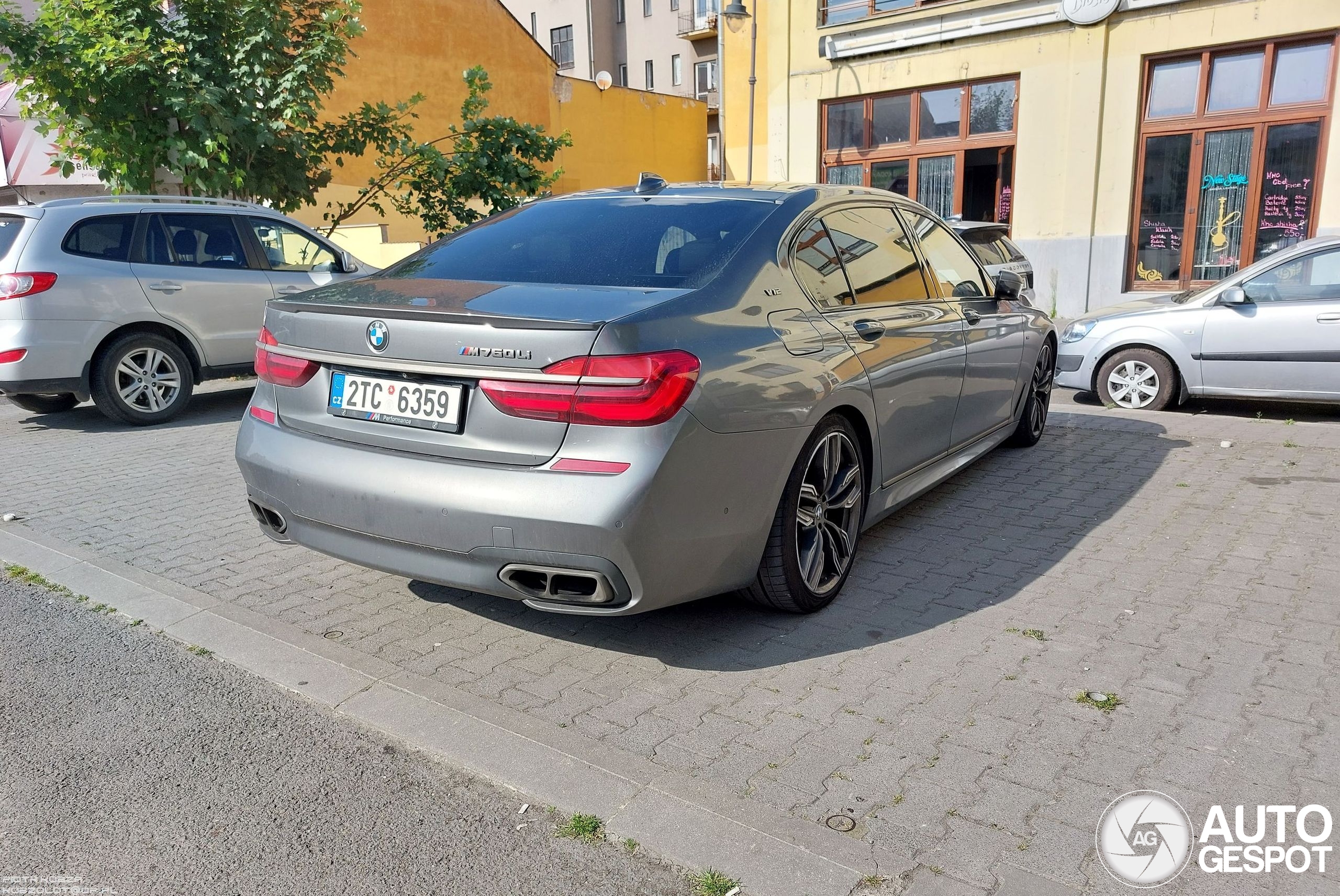 BMW M760Li xDrive