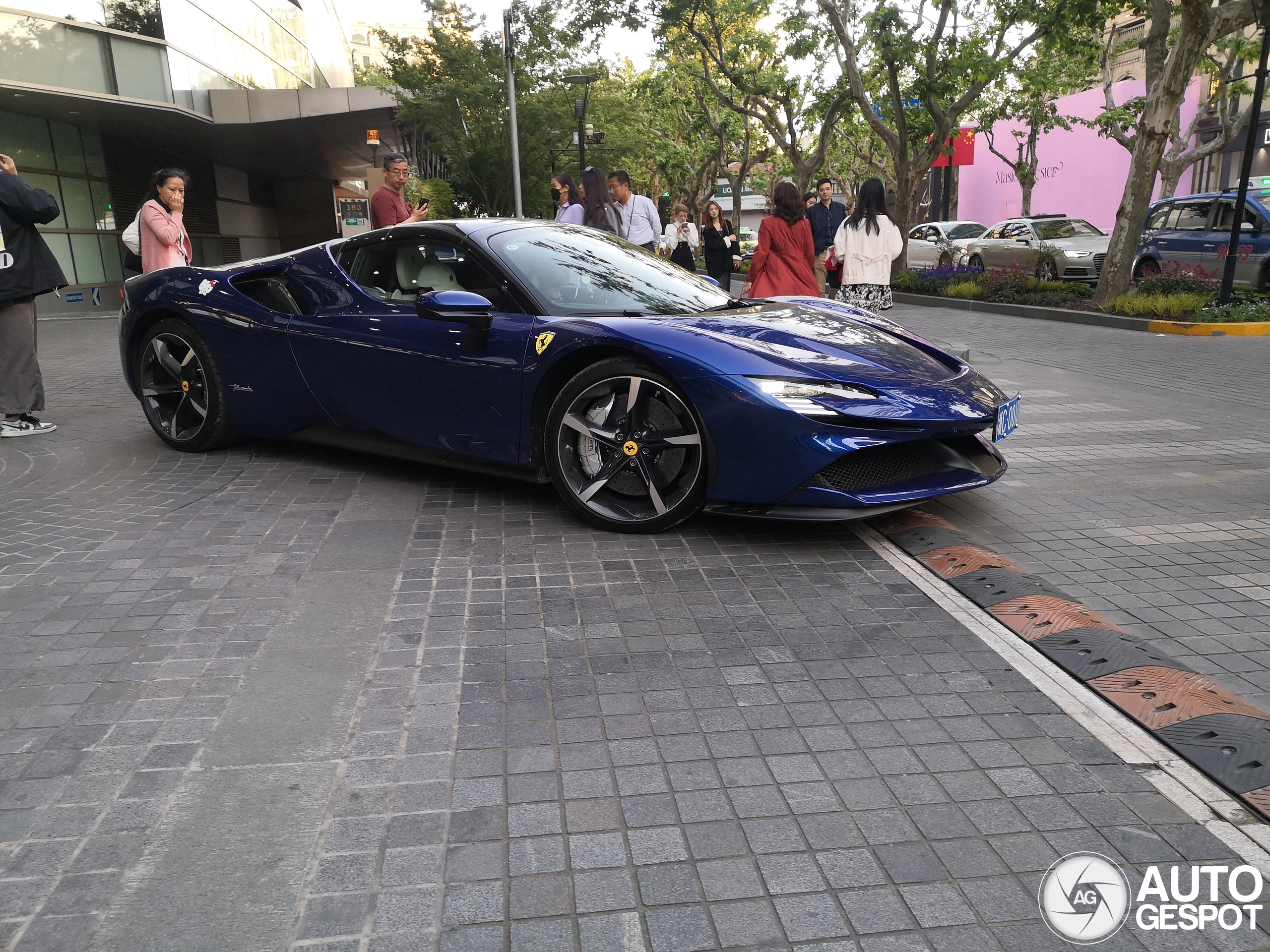 Ferrari SF90 Spider