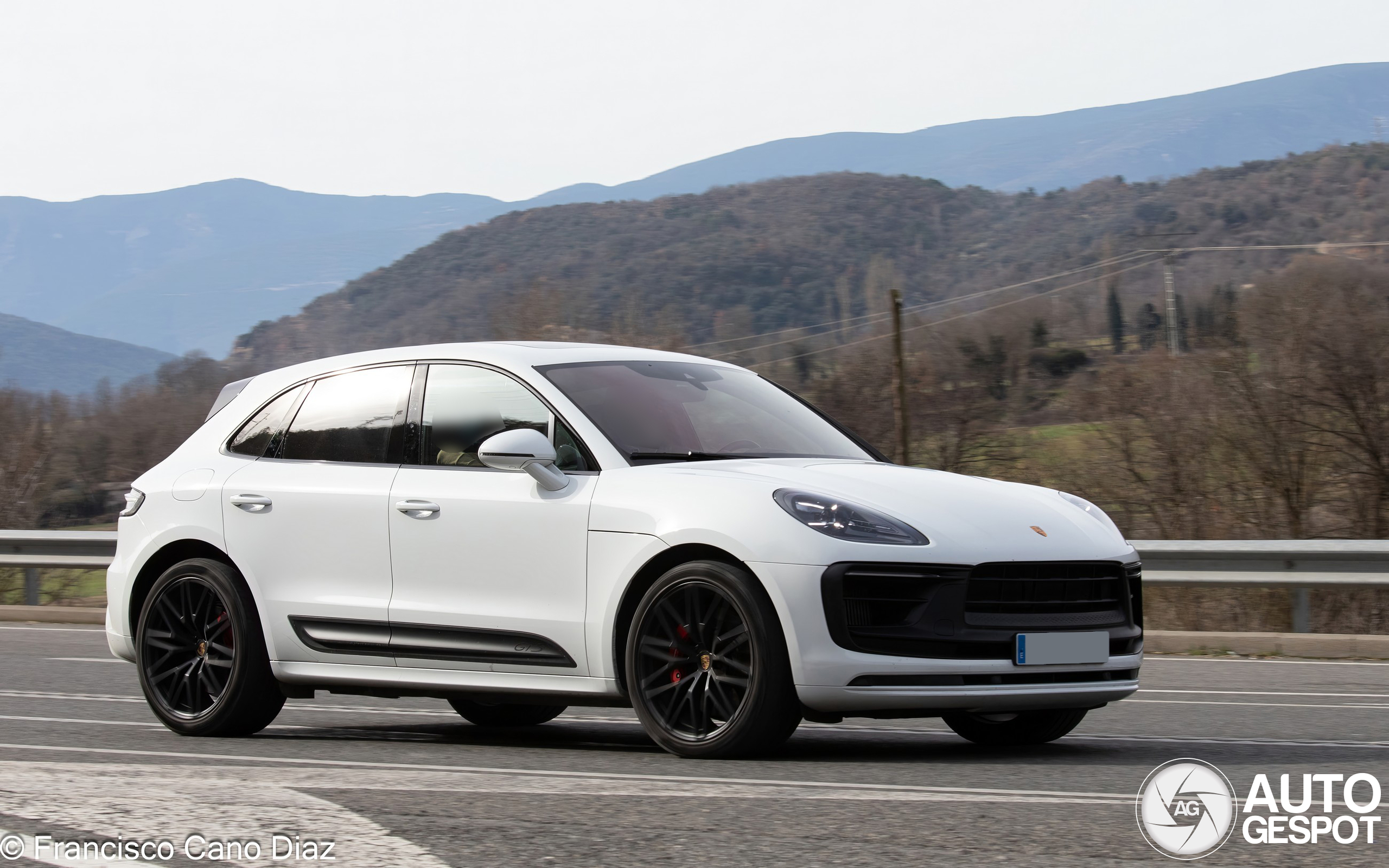 Porsche 95B Macan GTS MkIII