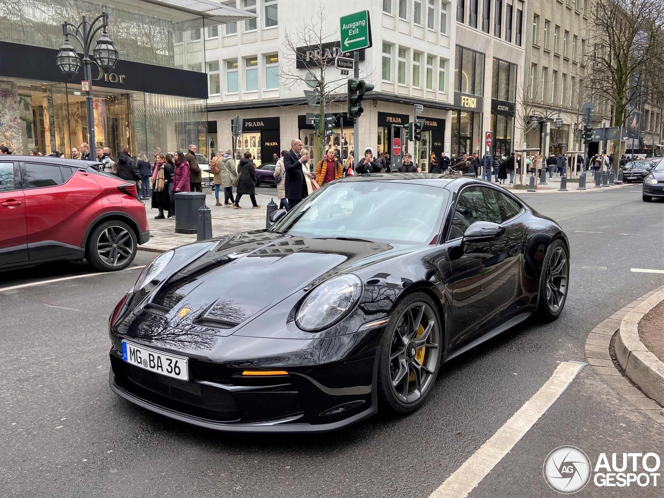 Porsche 992 GT3 Touring