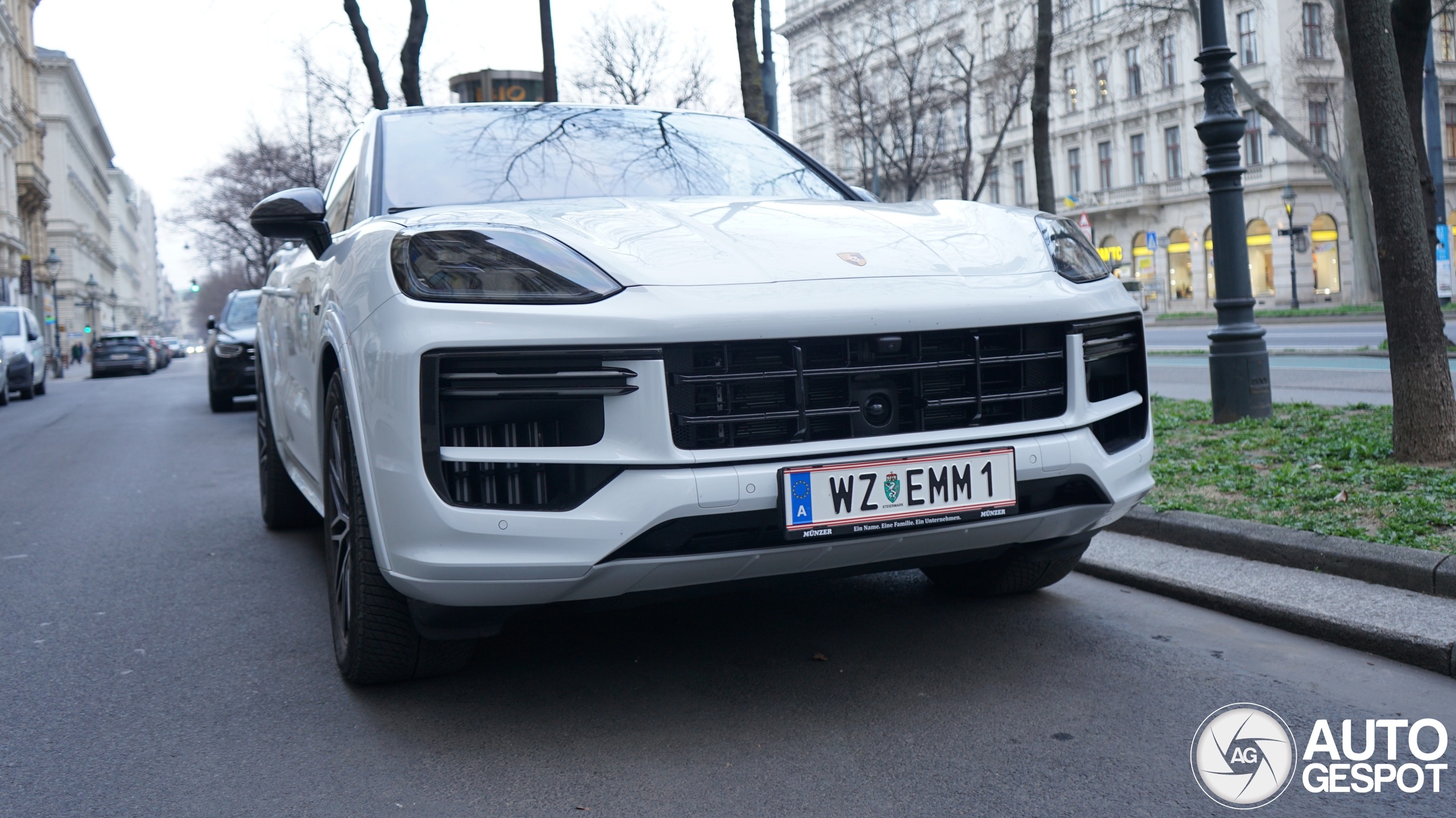 Porsche Cayenne Coupé Turbo E-Hybrid