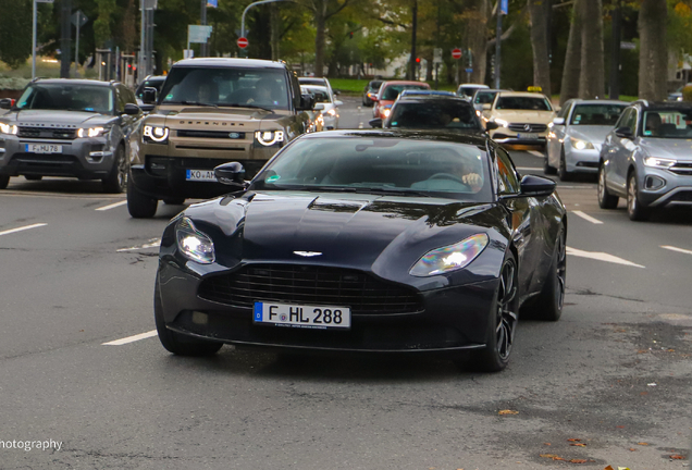 Aston Martin DB11 V8