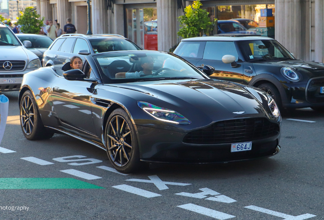 Aston Martin DB11 V8 Volante