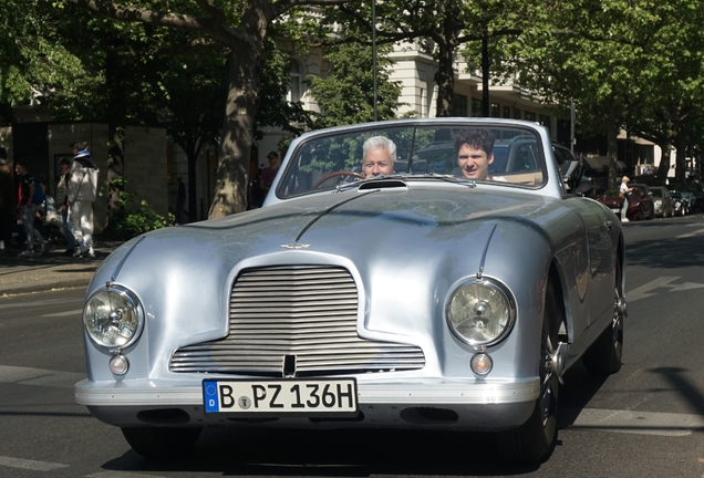 Aston Martin DB2 Drophead Coupé