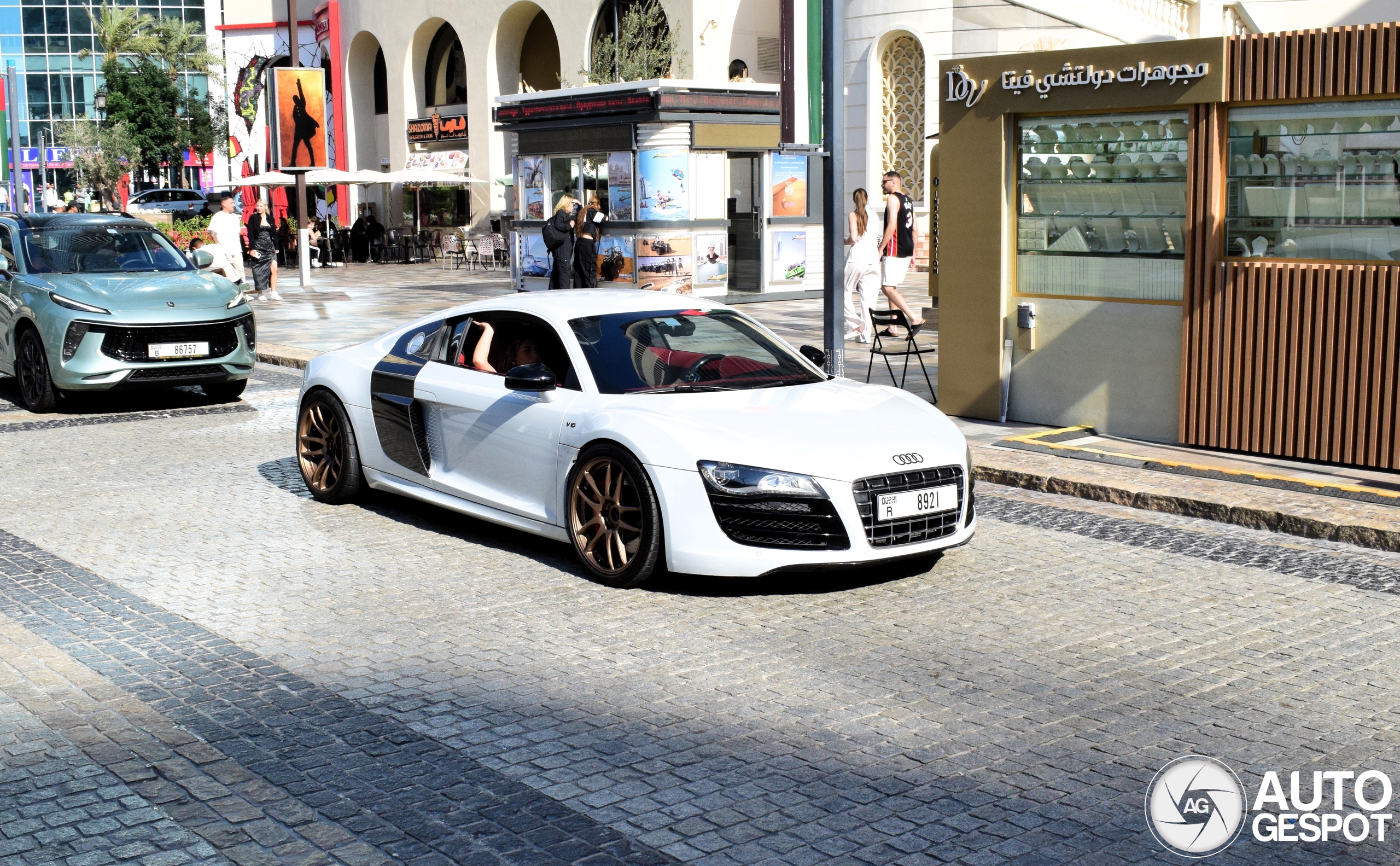 Audi R8 V10