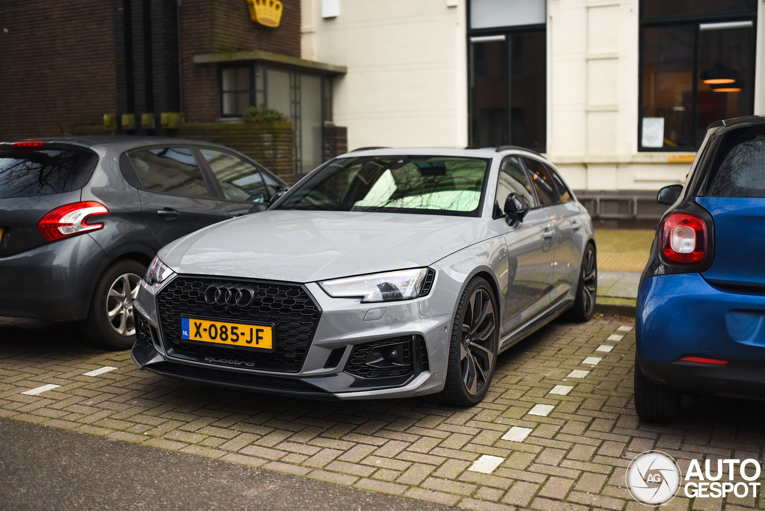 Audi RS4 Avant B9