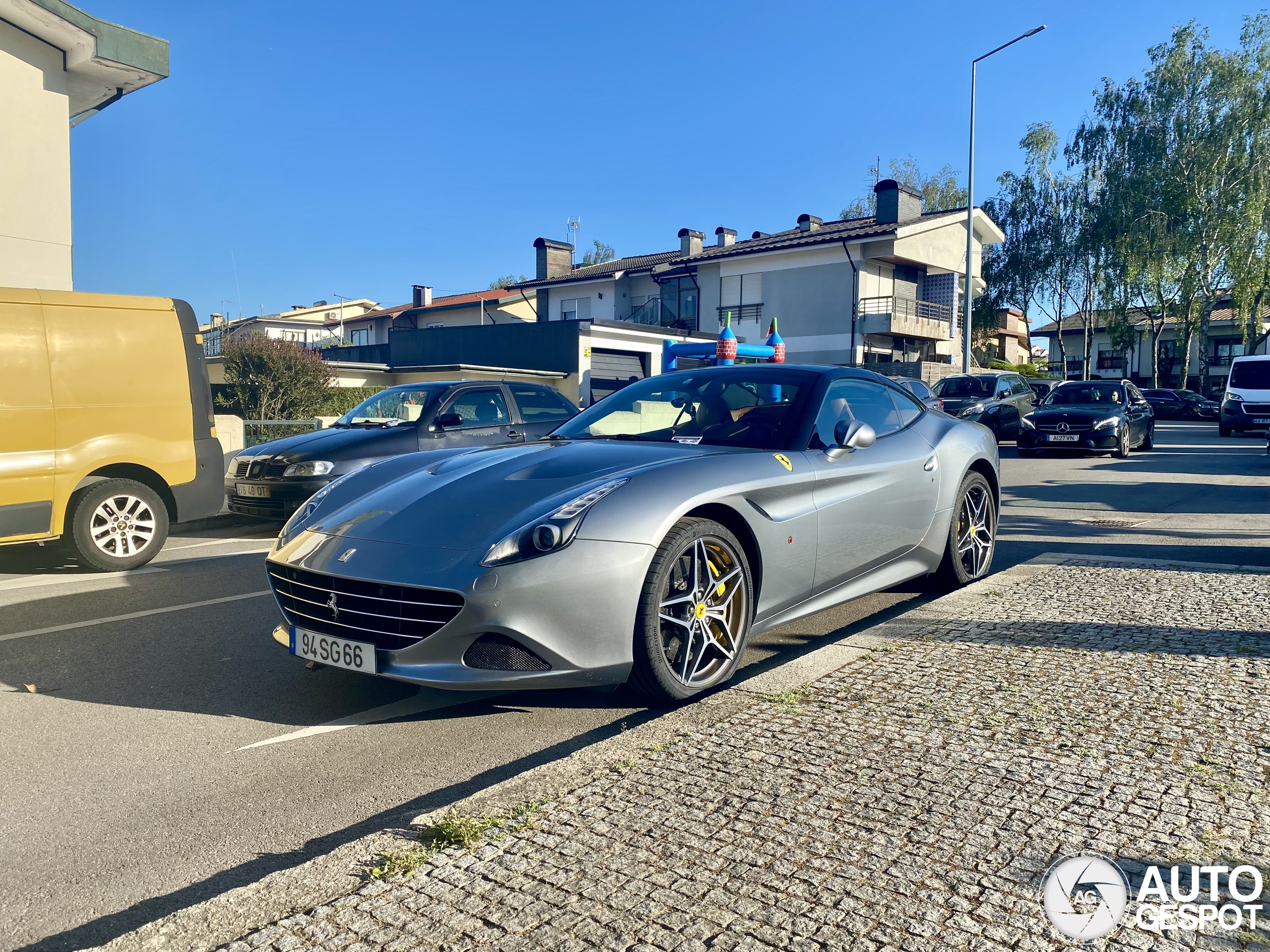 Ferrari California T