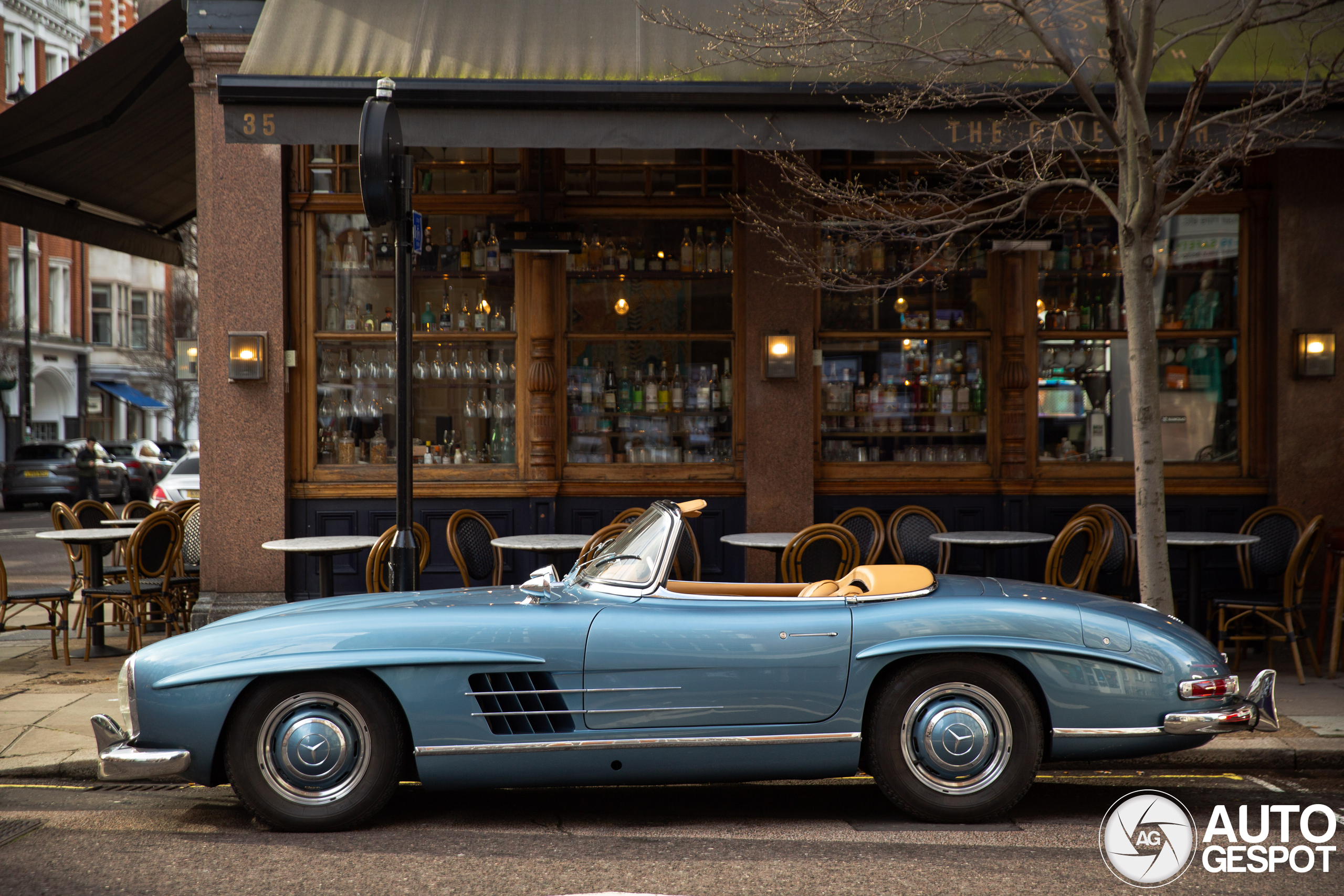 Mercedes-Benz 300SL Roadster