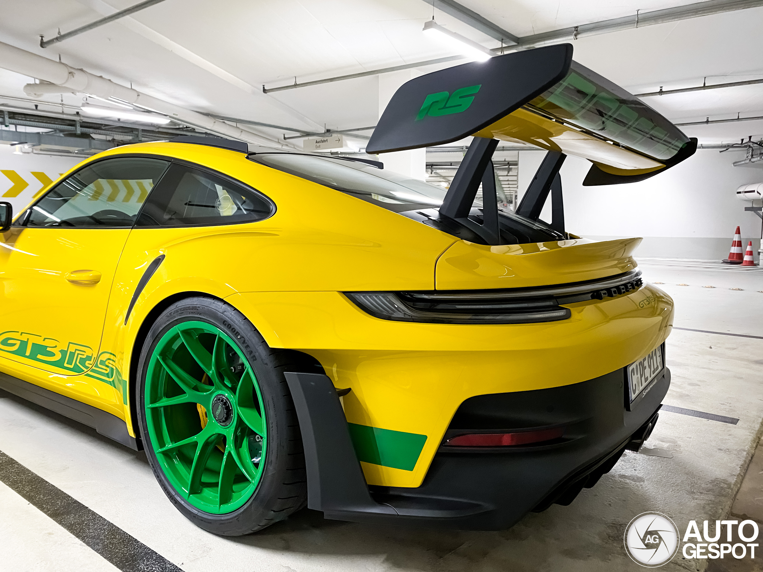 GT3 RS in einem merkwürdigen Stil