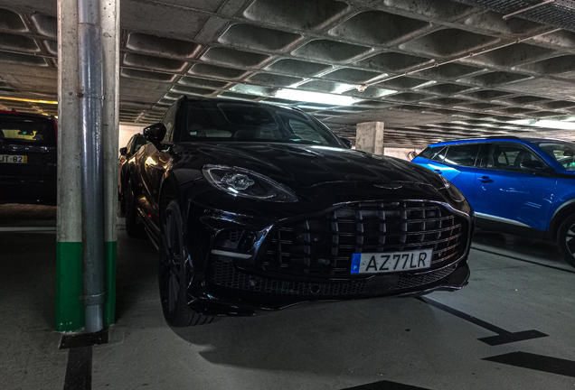 Aston Martin DBX707