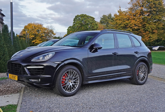 Porsche 958 Cayenne GTS