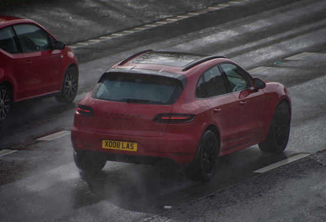 Porsche 95B Macan GTS