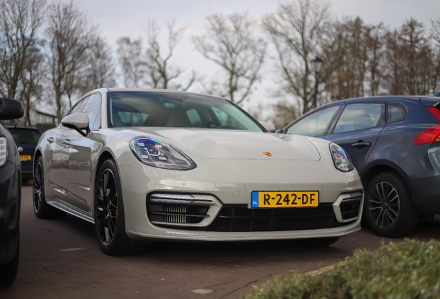 Porsche 971 Panamera Turbo S E-Hybrid MkII