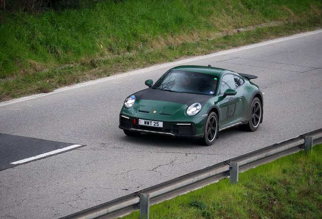 Porsche 992 Dakar