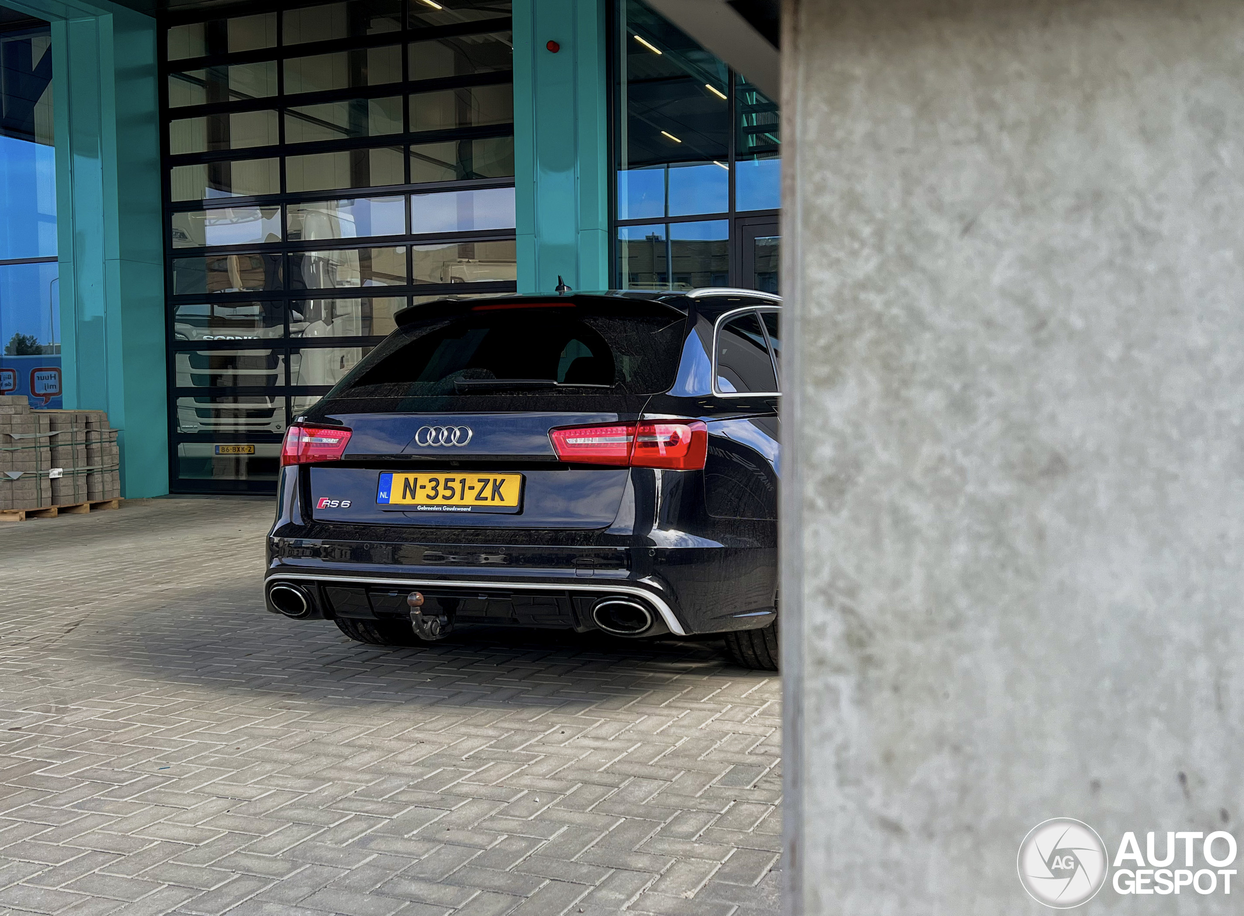 Audi RS6 Avant C7