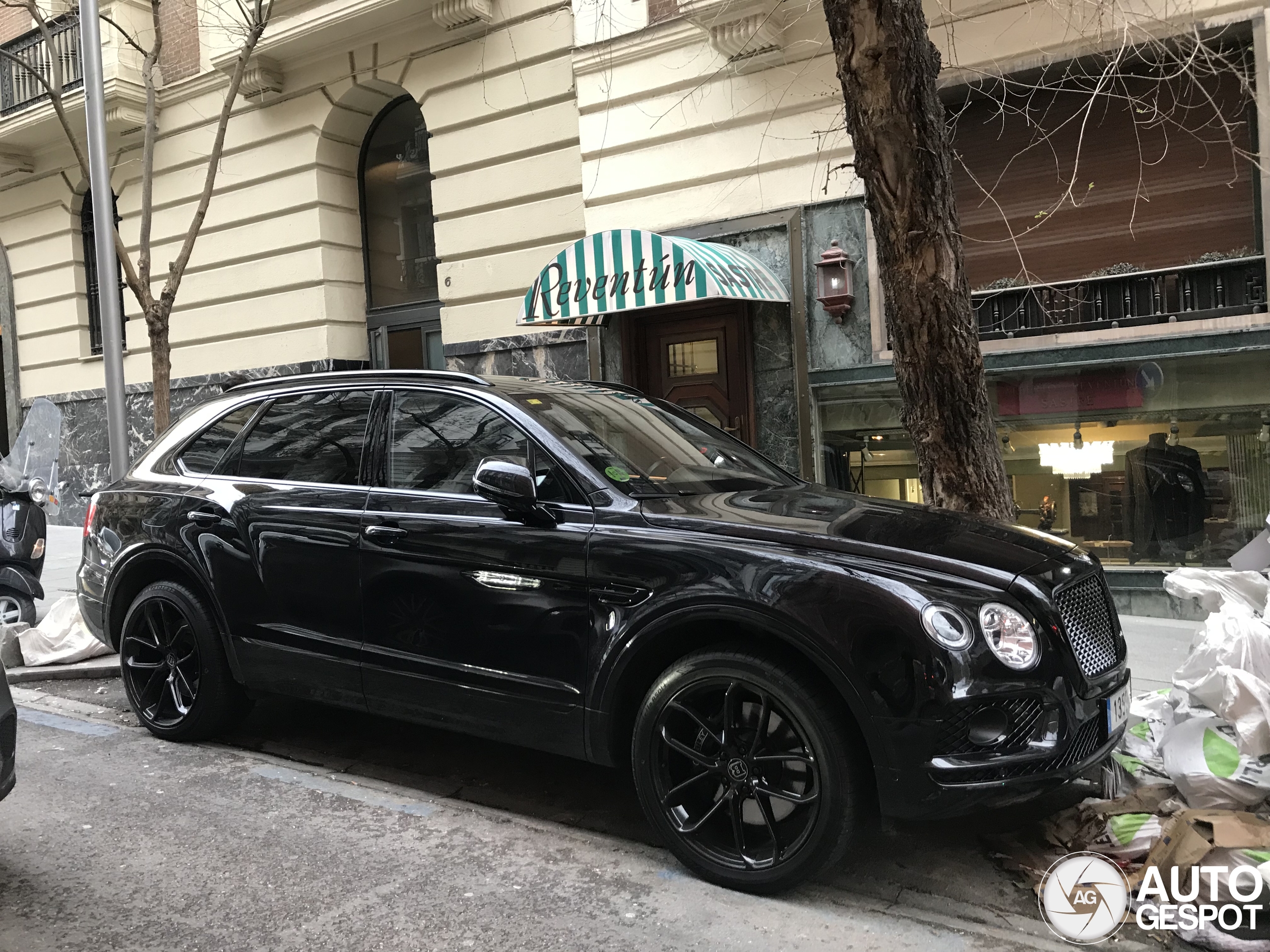 Bentley Bentayga V8