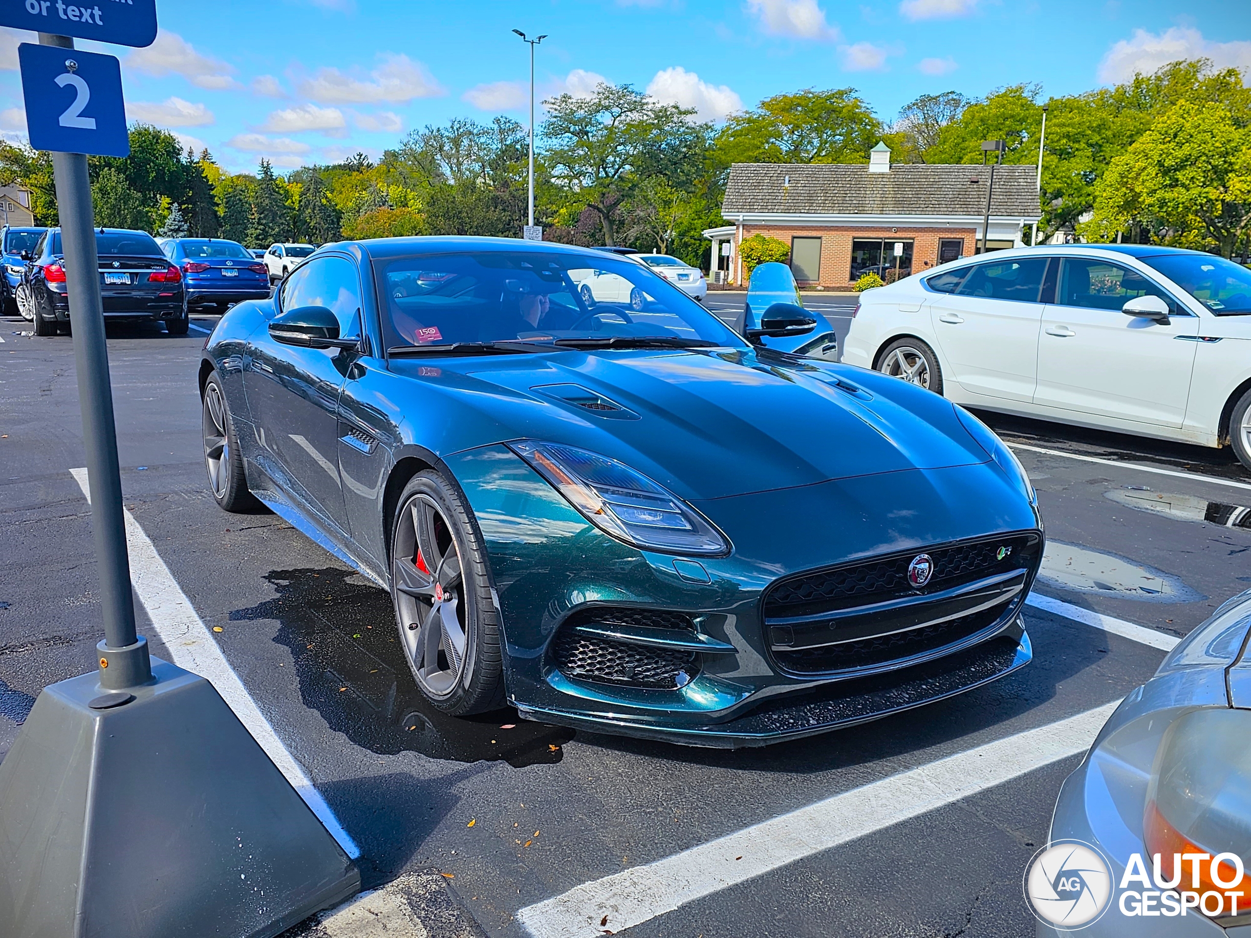 Jaguar F-TYPE R Coupé 2017