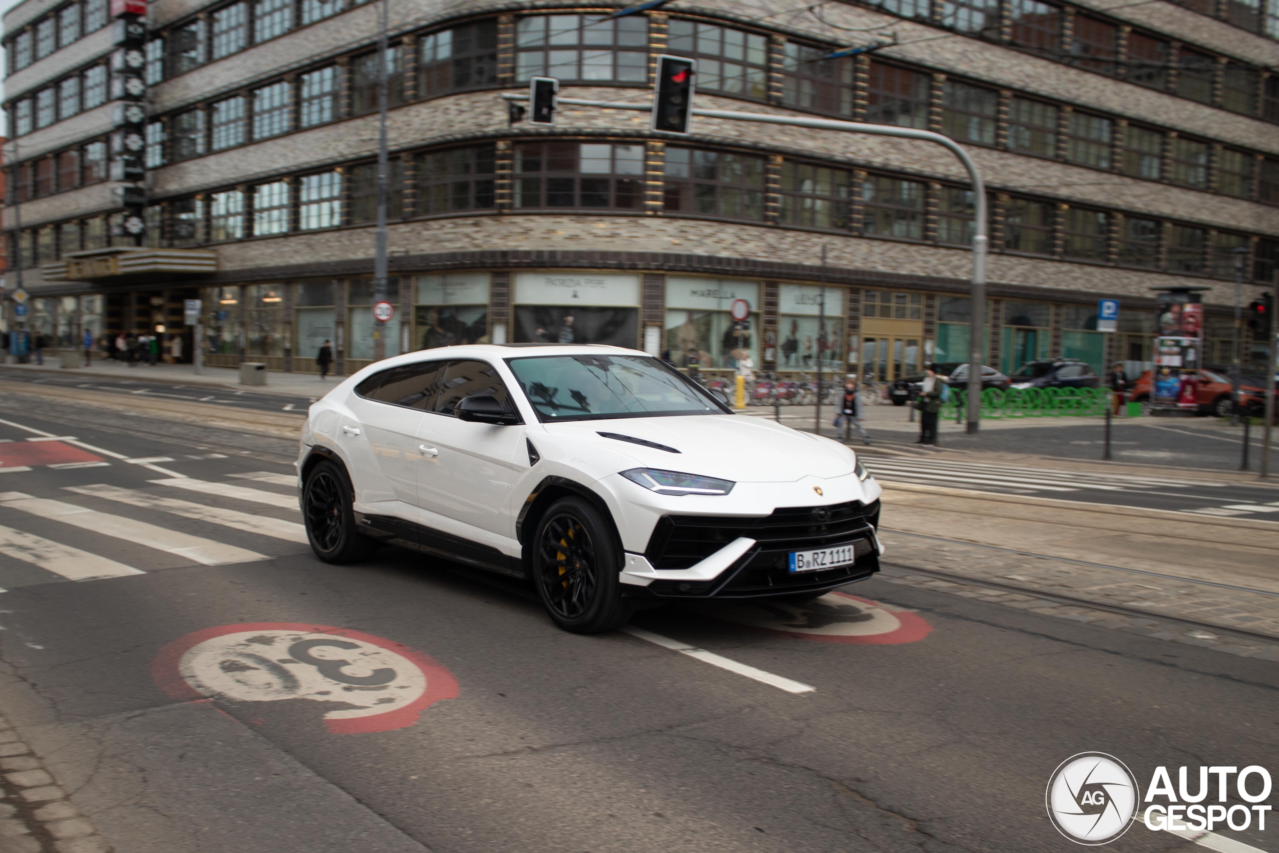 Lamborghini Urus S