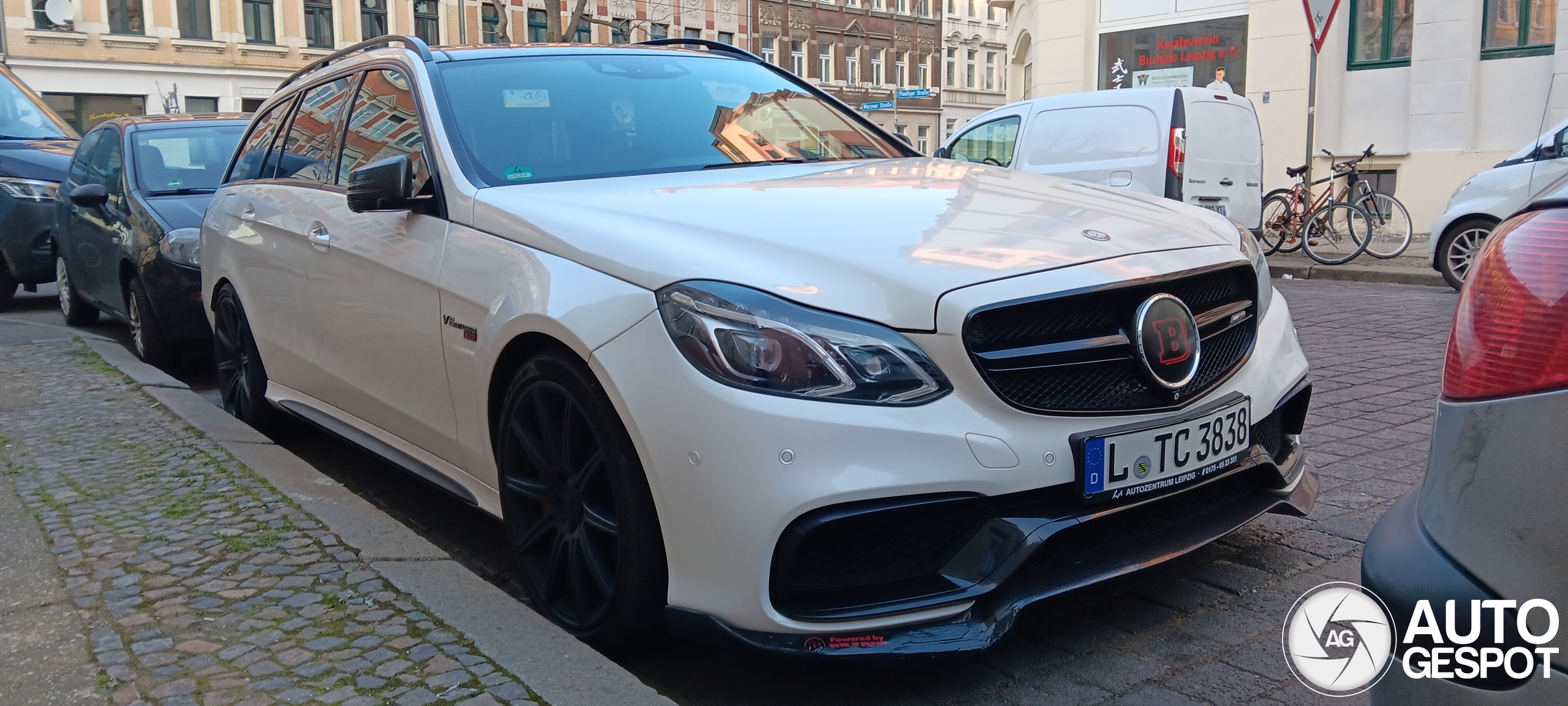 Mercedes-Benz Brabus E B63S-700 Biturbo S212 2013