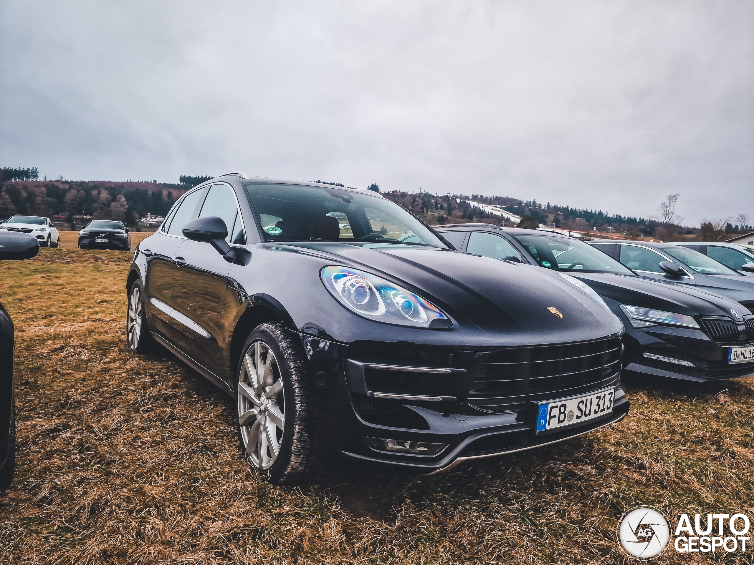 Porsche 95B Macan Turbo