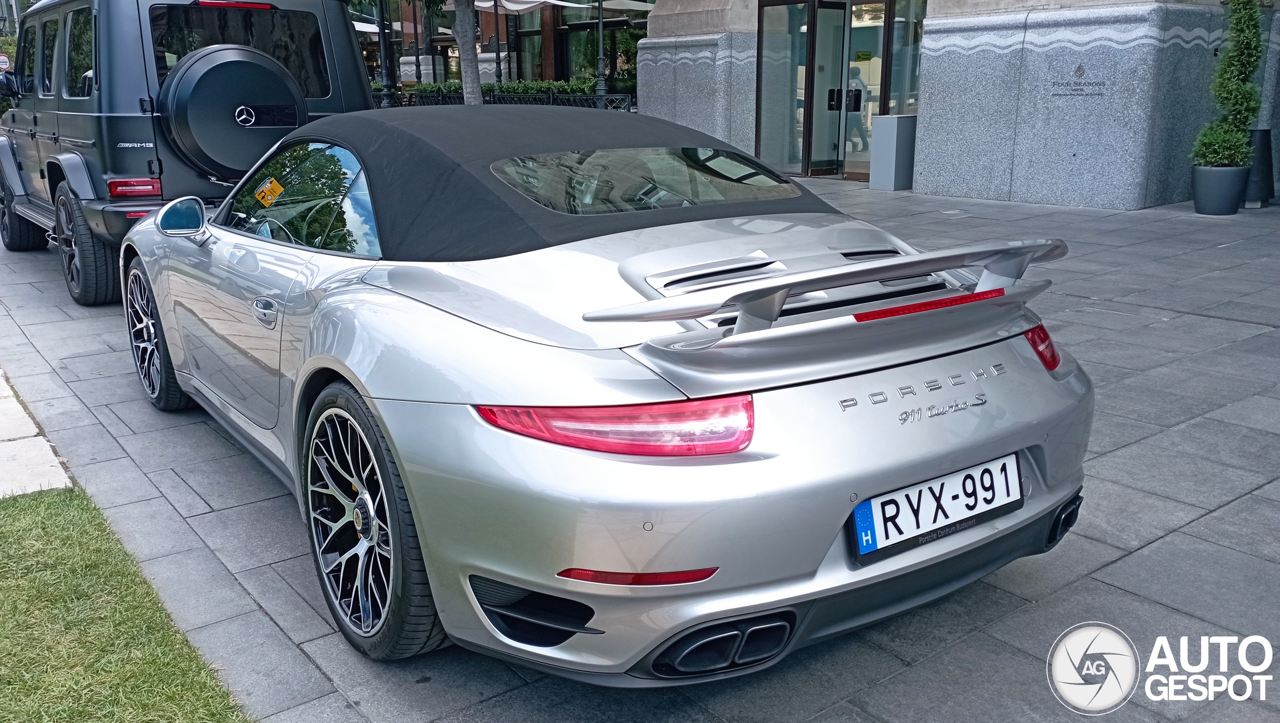 Porsche 991 Turbo S Cabriolet MkI