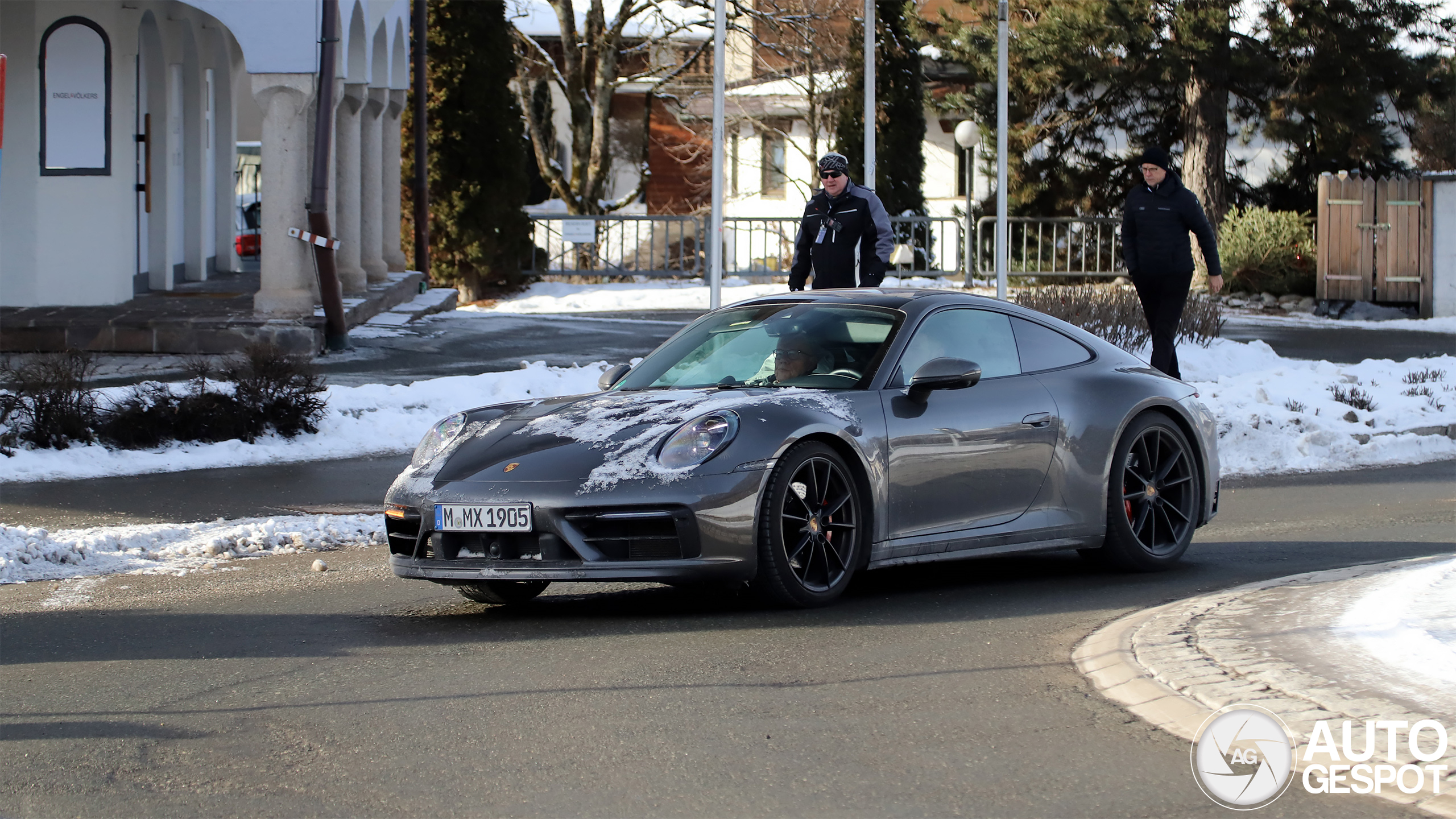 Porsche 992 Carrera 4S