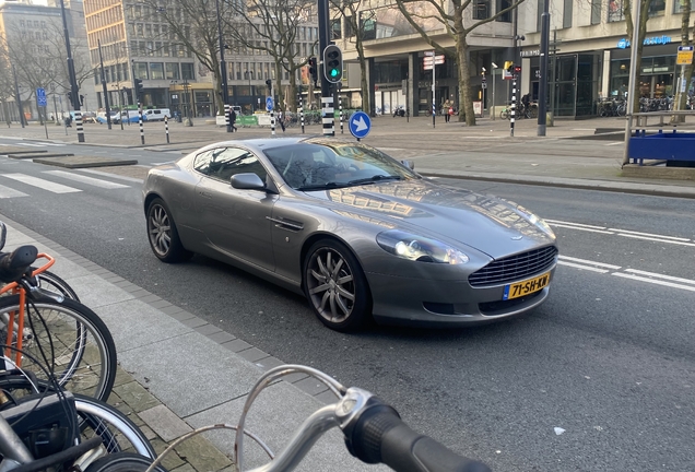 Aston Martin DB9