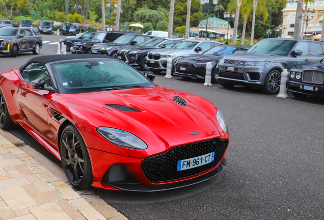 Aston Martin DBS Superleggera Volante