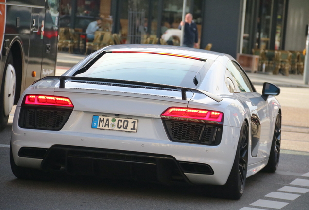 Audi R8 V10 Plus 2015