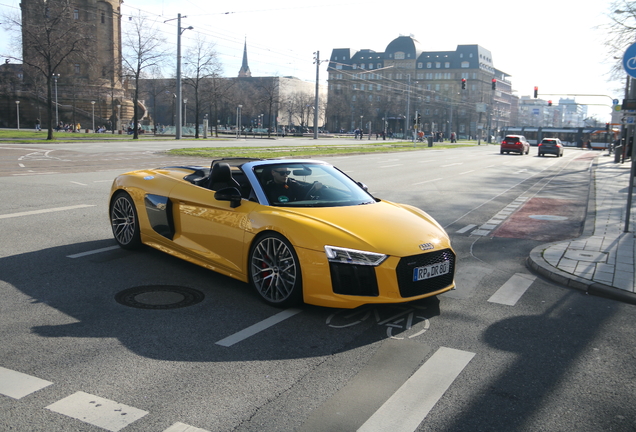 Audi R8 V10 Spyder 2016