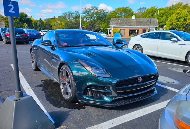 Jaguar F-TYPE R Coupé 2017