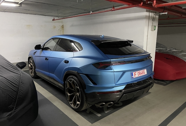 Lamborghini Urus Performante