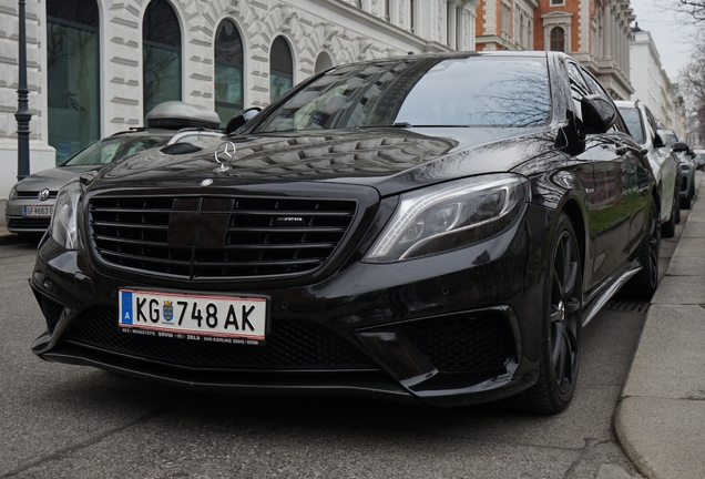 Mercedes-AMG S 63 V222