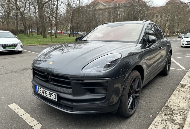 Porsche 95B Macan GTS MkIII