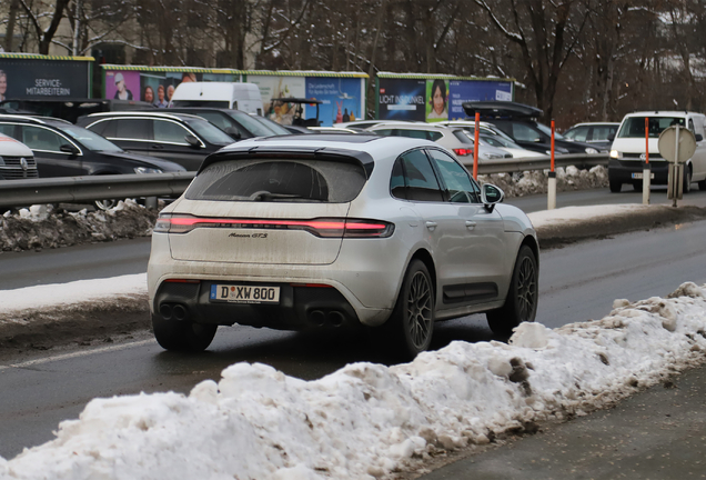 Porsche 95B Macan GTS MkIII