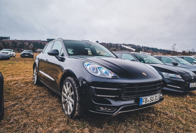 Porsche 95B Macan Turbo